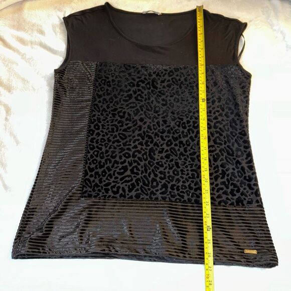 Calvin Klein Women’s Black Velvet Pattern Tee Large NWOT - Picture 10 of 12